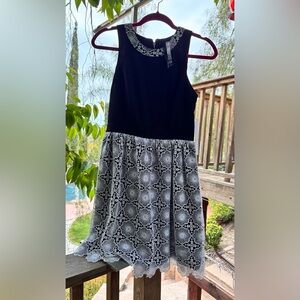 Elegant Kensie XS Black & White Lace A-Line Dress – New with Tags